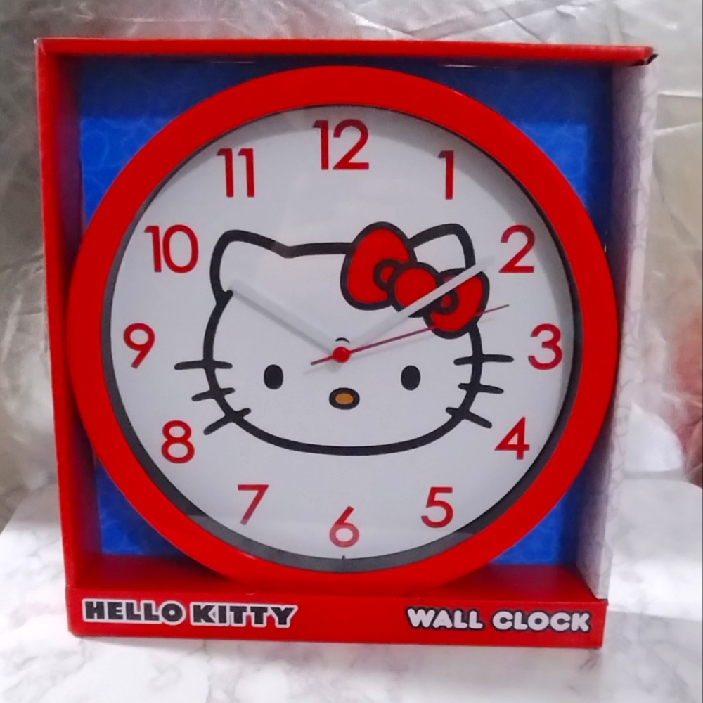 Hello Kitty Wall Clock